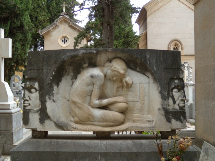 Monumento Castellana2